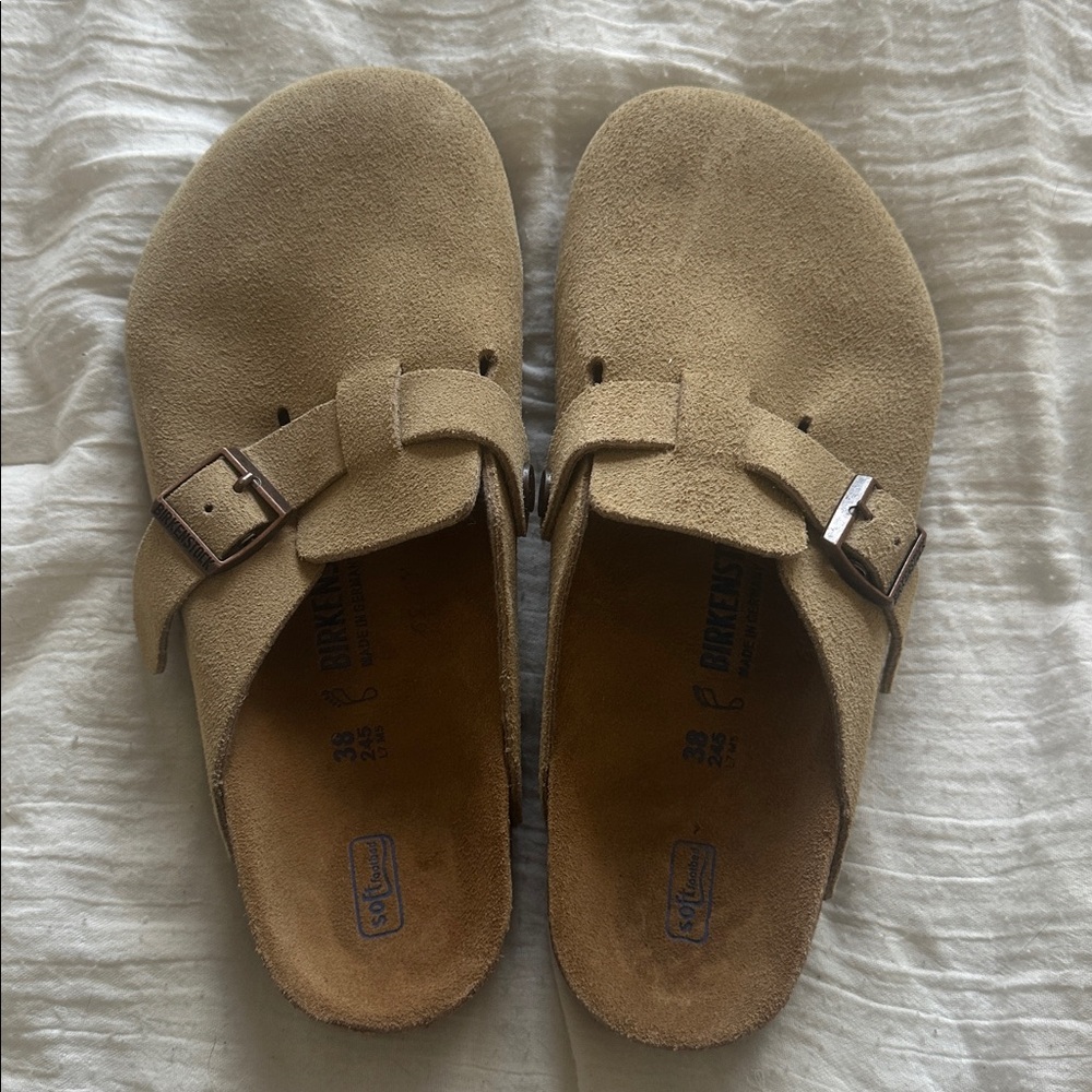 Tan Suede Birkenstock Boston clogs